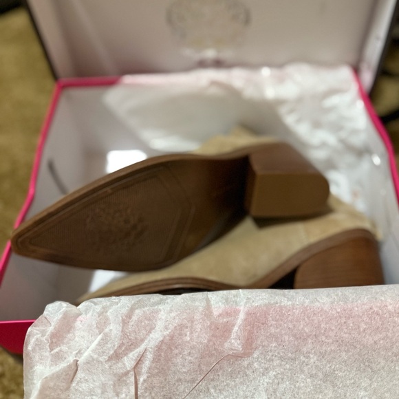 Vince Camino booties - Picture 2 of 4